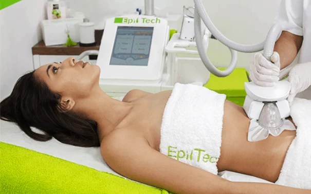 Soins du corps chez EpilTech - Finissez-en avec les amas graisseux grâce à nos technologies de pointes en matière d'amincissement pour obtenir un corps sculpté et raffermi.